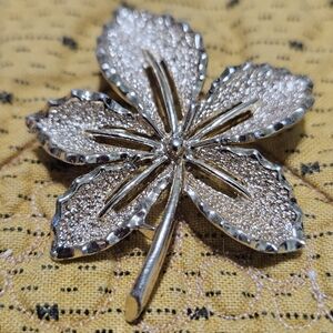 Vintage  Sarah Coventry textured Gold Leaf brooch